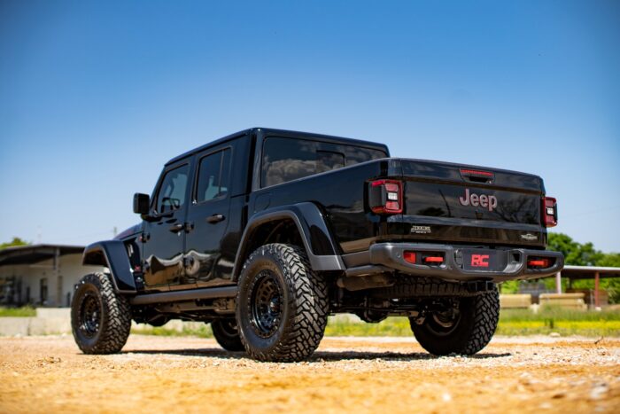 2.5 Inch Leveling Kits | Springs | M1 | Jeep Gladiator JT 4WD (2024)