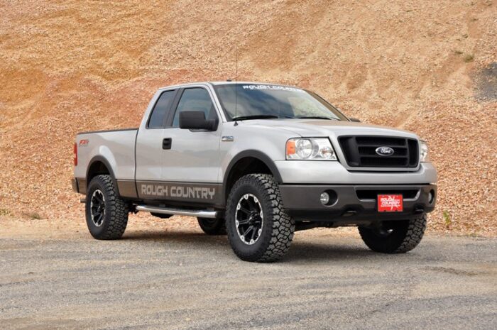 2.5 Inch Lift Kit | M1 Struts/M1 | Ford F-150 4WD (2004-2008)