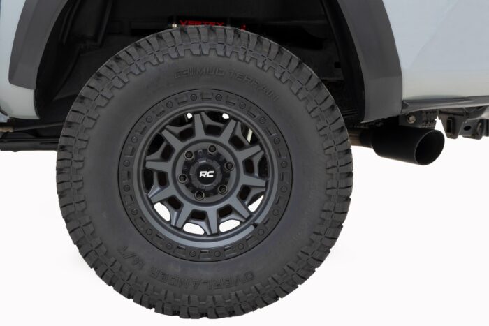 285/70R17 Rough Country Overlander M/T