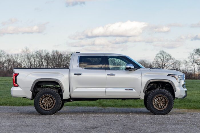 6 Inch Lift Kit | OE Air Ride | Toyota Tundra 2WD/4WD (2022-2024)