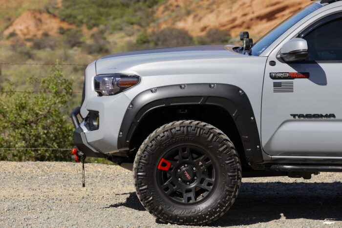 Fender Flares | Defender | 040 Super White | Toyota Tacoma 2WD/4WD (16-23)